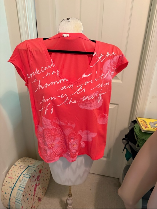 J. Crew Tops - J. Crew Bright Coral Floral V-Neck Tee size L embroidered front